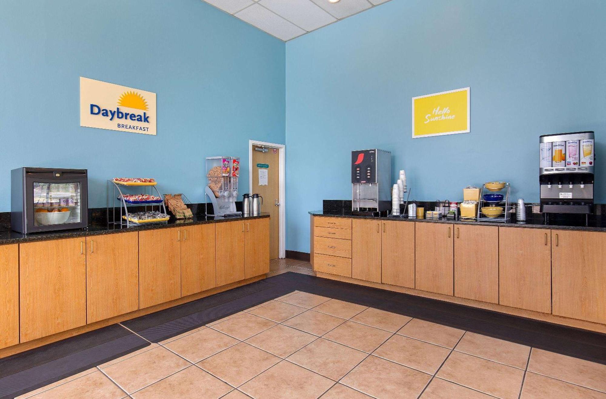 Days Inn By Wyndham St George St. George Esterno foto